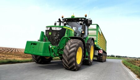 John Deere y su tractor serie 7R marcan nuevo récord de eficiencia