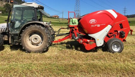 Agroem entrega rotoempadora Lely RP 345 