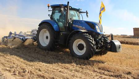 DEMO CAMPO NEW HOLLAND- en Valladolid