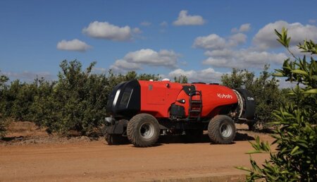Se presenta la nueva generación de KFAST: el pulverizador autónomo más inteligente y rápido de Kubota para cultivos especializados