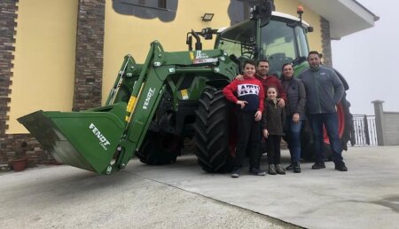 Agrícola Patricio entrega fendt 312 Profi ganadería  Gueitano S.C