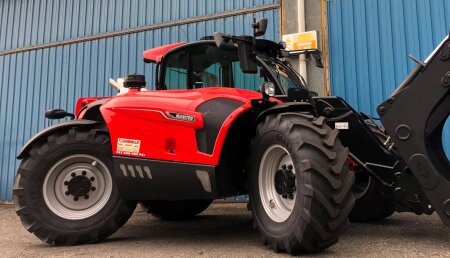 Forcar - Forestal Cardelle entrega de un telescópico MANITOU MLT (versión cargadora) en Lugo