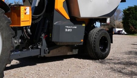 Avanterra Tech presenta la nueva vendimiadora TRAX’LINE 3.20 de Pellenc en dos jornadas con clientes en Castilla-La Mancha 