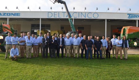 Deltacinco inauguramos la nueva delegación en El Campillo (Sevilla) con el nombre de “DELTACINCO Sevilla”, para la comercialización de nuestras marcas Krone, Amazone, Tanco, BvL y Kramer