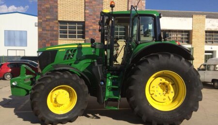 Agrícola Castellana Entrega JOHN DEERE 1695M a la Cooperativa El Carmelo, de Anguix, Burgos.