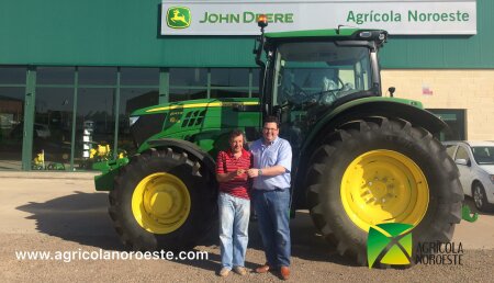 Agricola Noroeste Entrega John Deere  6145R a Julio