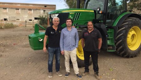 Comercial Agrícola Castellana Entrega JOHN DEERE 6175R a Agropecuaria Coto de Almaraz, de Villardefrades (Valladolid).