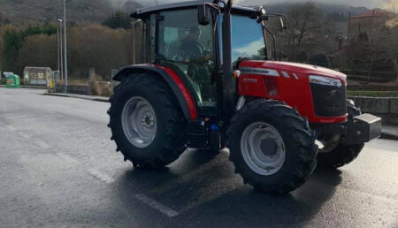 Agrícola Suárez entrega  MASSEY FERGUSON 4708