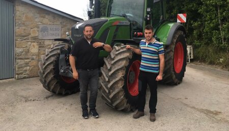 Agrícola Patricio  entrega Fendt 716 a Iván Cañadas