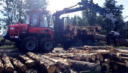 Hitraf entrega un Autocargador Komatsu 845