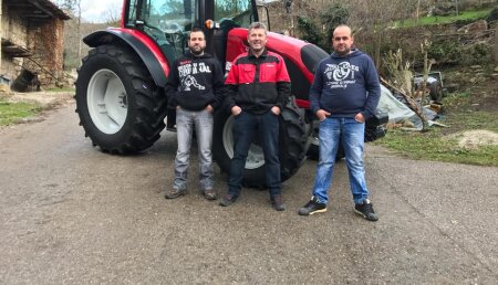 Agrícola Patricio entrega  Valtra A114 a David Pelayo de Barcena de Toranzo, Cantabria.