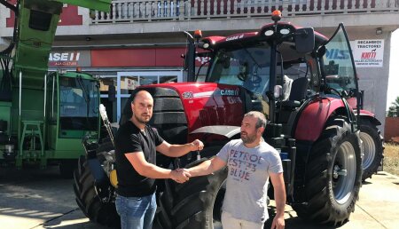 Agricola Calvo entrega CASE IH PUMA 150 CVX  PREMIUM a servicios agrícolas y forestales TRAFORAGRO BESTEIRO, S.L de córneas ( Castroverde)