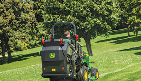 MINITRACTORES ULTIMATE: SERIES X700 Y X900 DE JOHN DEERE