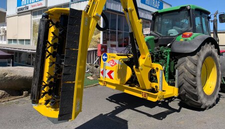 Hitraf Entrega Desbrozadora Lateral GL1 Komfort 6000 para el ayuntamiento de Barro