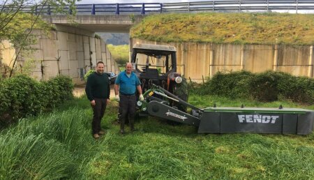 Agrícola Patricio entrega  Fendt Slicer 270P. a Rodrigo de Panca