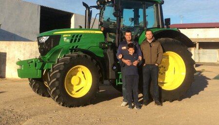  Comercial Agrícola Castellana SL Entrega JOHN DEERE 6130M a Juan Jose Ortega, de Geria (Valladolid)