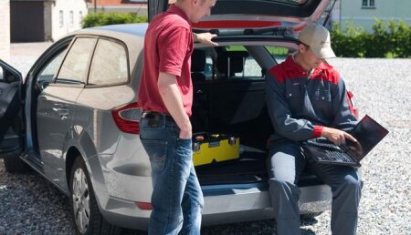 Encuentre las respuestas a sus preguntas sobre su máquina Kverneland o Vicon en QUEST