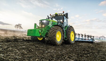 JOHN DEERE ACELERA SU CRECIMIENTO EN ESPAÑA