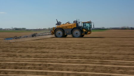 Challenger RoGator 600C capaz de trabajar a 30 km/h