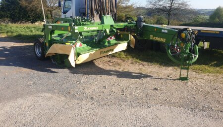 Millares Torron entrega   Krone 3201 cv a Leira sc de Paradela