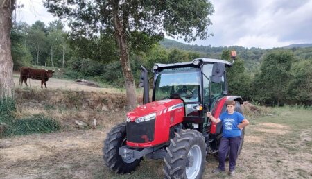 Agrícola Suárez entrega MASSEY FERGUSON 4708