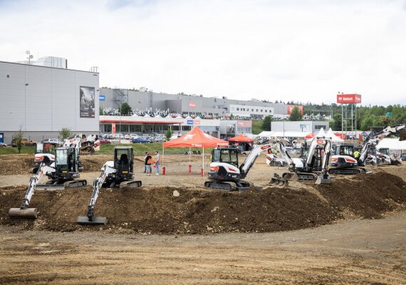 Una nueva era para las cargadoras Bobcat presentada en Demo Days 2026