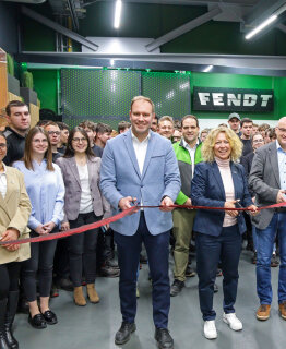 Se inaugura el nuevo centro de formación de Fendt en Asbach-Bäumenheim