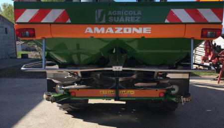 Agricola Suarez entrega abonadora AMAZONA ZA-V 1700 SUPER