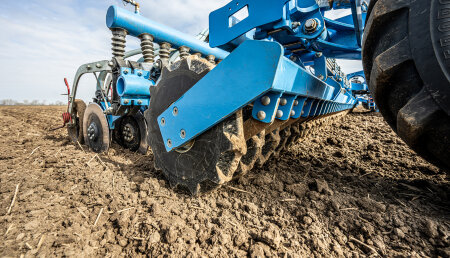 LEMKEN Solitair ST: Tecnología de perforación a medida para grandes operaciones