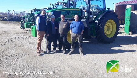 Agrícola Noroeste Entrega john Deere  6155R a la Finca La Veguilla en Alba de Tormes