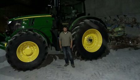 Agrícola Castellana Entrega JOHN DEERE 6250R a Hnos. Perez Calleja CB, de Villanueva del Monte (Palencia)