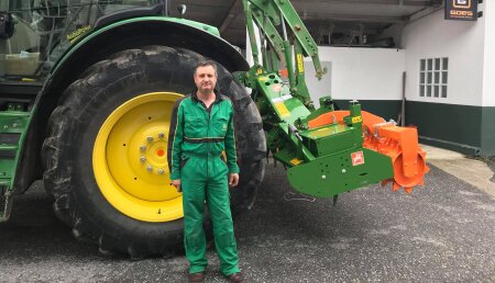Millares Torron Entrega grada rotativa AMAZONE KX 3001 a Carlos de Manan, Corgo