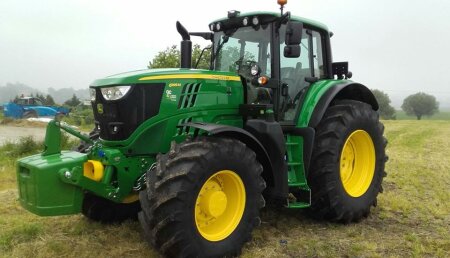 Agrícola Castellana Entrega JOHN DEERE 6195M a José Ramón Regato, de Suesa (Cantabria).