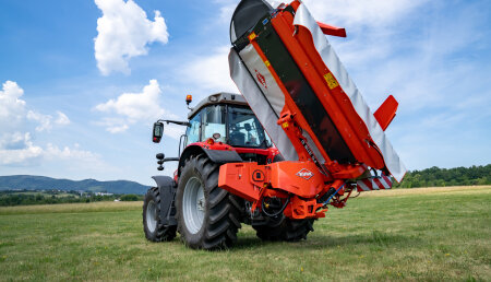 Kuhn lanza su primera segadora acondicionadora de plegado vertical: la FC 3515 D