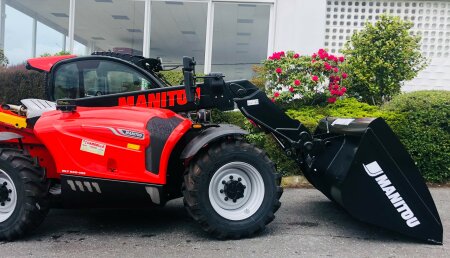 Cardelle Hidráulica entrega MANITOU MLT630-105 en una empresa ganadera en Santa Comba (A Coruña).