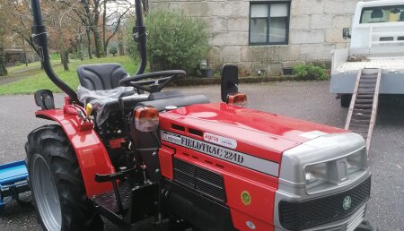 Comercial agrivama Entrega FIELDTRAC  con fresadora en PONTECALDELAS(PONTEVEDRA)