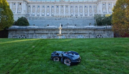 Patrimonio Nacional confía de nuevo en Husqvarna e incorpora cinco Automower® para el mantenimiento del césped de los Jardines del Campo del Moro, en el Palacio Real