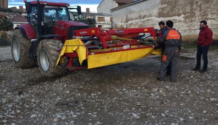  Segadoras suspendidas FELLA que entregamos hace unas semanas en Artajona (Navarra).