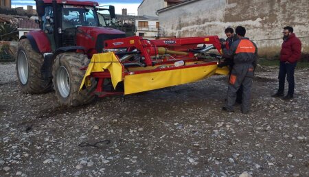  Segadoras suspendidas FELLA que entregamos hace unas semanas en Artajona (Navarra).