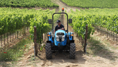 LANDINI MISTRAL2 trae una ráfaga de novedades. La gama compacta de Landini ahora es Stage V