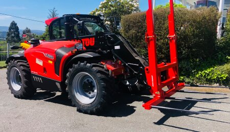 Cardelle Hidráulica entrega MANITOU MLT630-105P en Taboada (LUGO).