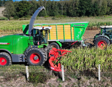 La red de concesionarios Fendt de Galicia presenta la nueva Katana 850, una potente picadora de forraje de 847 CV