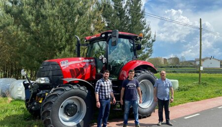 Agricola Calvo entrega CASE IH puma 165 CVX a Javier Pazos Andrade en Penela ( Palas de Rey )