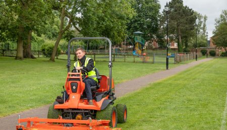 La segadora F-391 continúa con el legado de segadoras profesionales de Kubota 