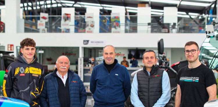 Maxideza se une como patrocinador del equipo FGA Junior Team