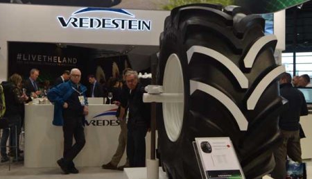 Vredestein presenta el neumático radial Flotation más alto del mundo 