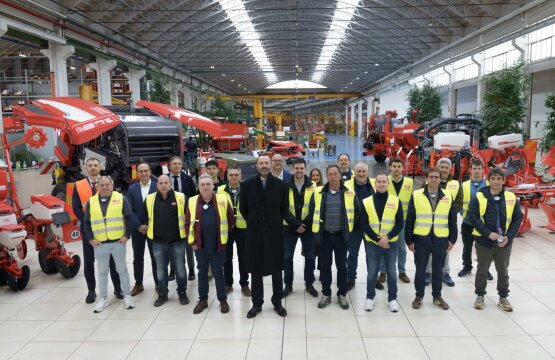 Profesionales del sector agrario conocen la excelencia tecnológica italiana en maquinaria agrícola de Maschio Gaspardo