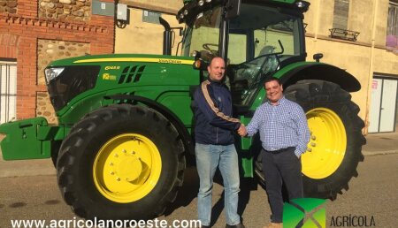 Agricola Noroeste Entrega John Deere 6145R a José Ángel