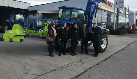 Coberma entrega al Ayuntamiento de Camponaraya Tractor New Holland T4.95!!!