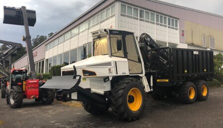 CARDELLE Hidráulica, s.l. entrega un autocargador FORCAR 180A en Lugo